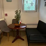 Travel House 3*