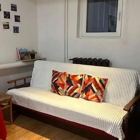 Travel House